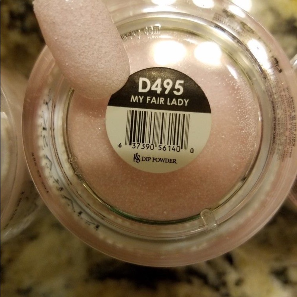Kiara Sky dip powder